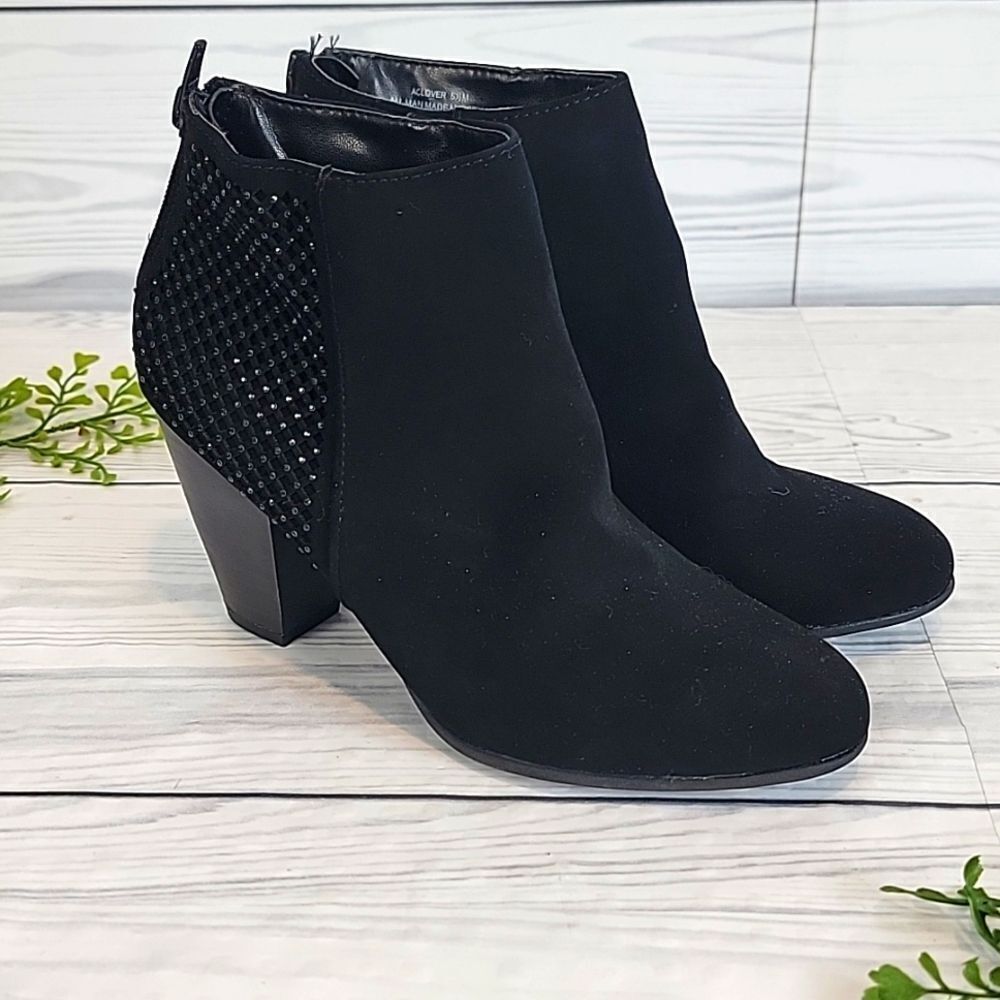 Andiamo Aclover Bootie Black Faux Suede With Diamind Studding Womens Size 5.5